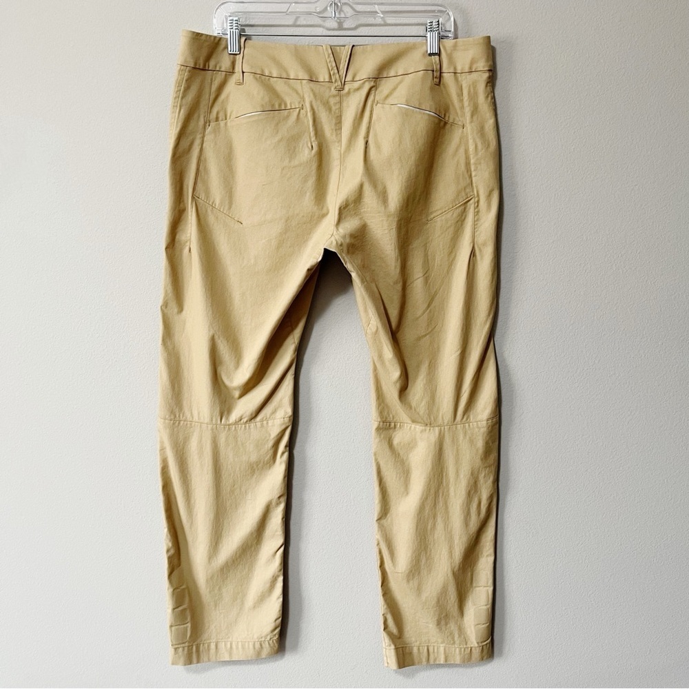 Arc'Teryx Women's Size 14 A2B Chino Pant Khaki Trim Fit Straight Leg Reflective - Picture 8 of 14
